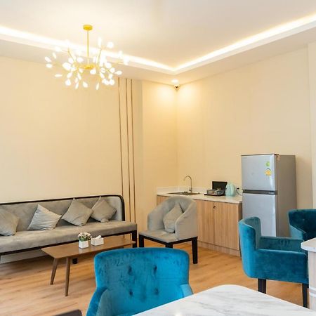 85 SOHO Hotel&Apartment Phnom-Penh Buitenkant foto