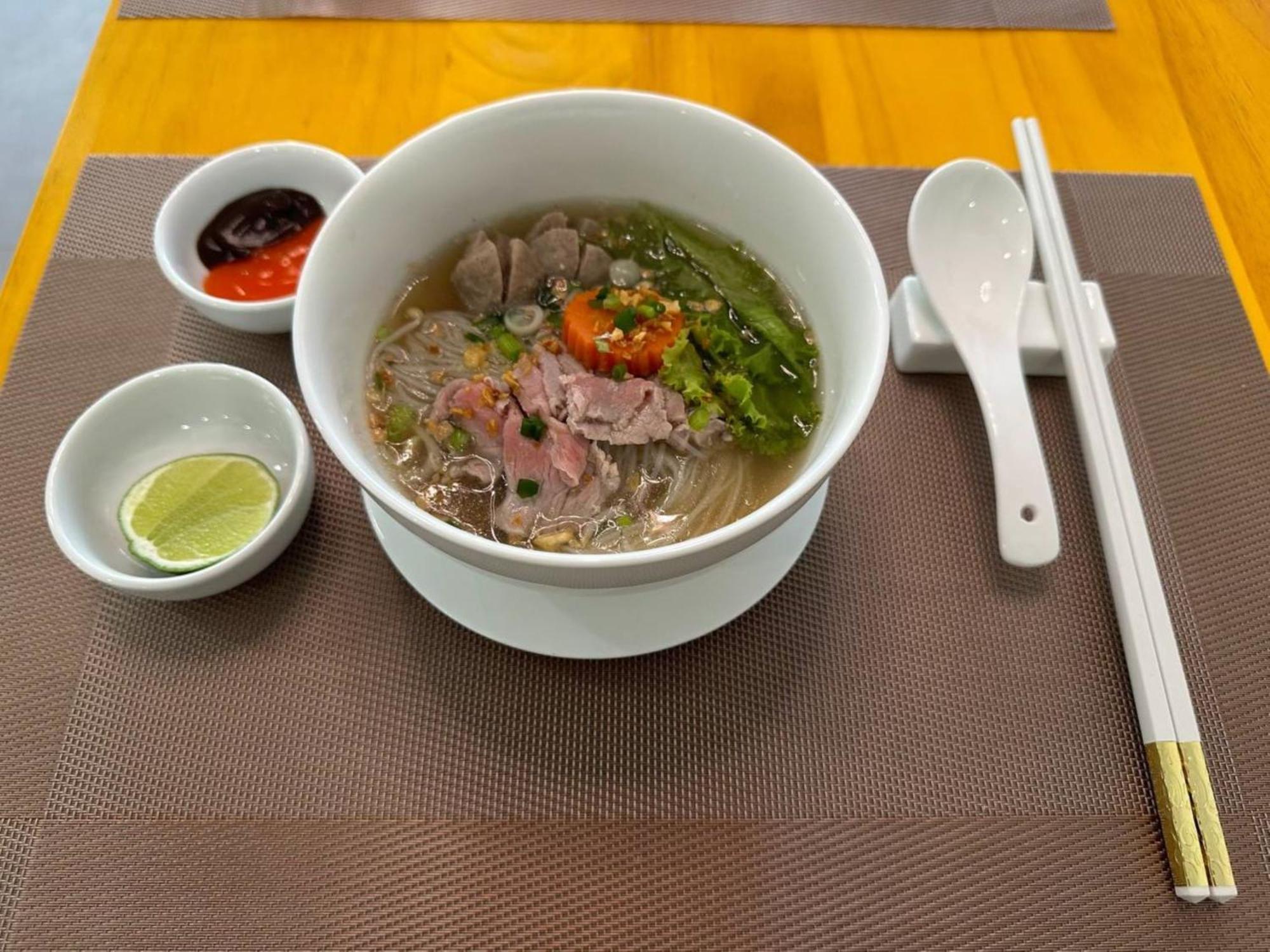 85 SOHO Hotel&Apartment Phnom-Penh Buitenkant foto